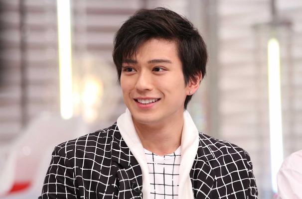 新田真剣佑ファンクラブ新設「Macken Family」の入会方法