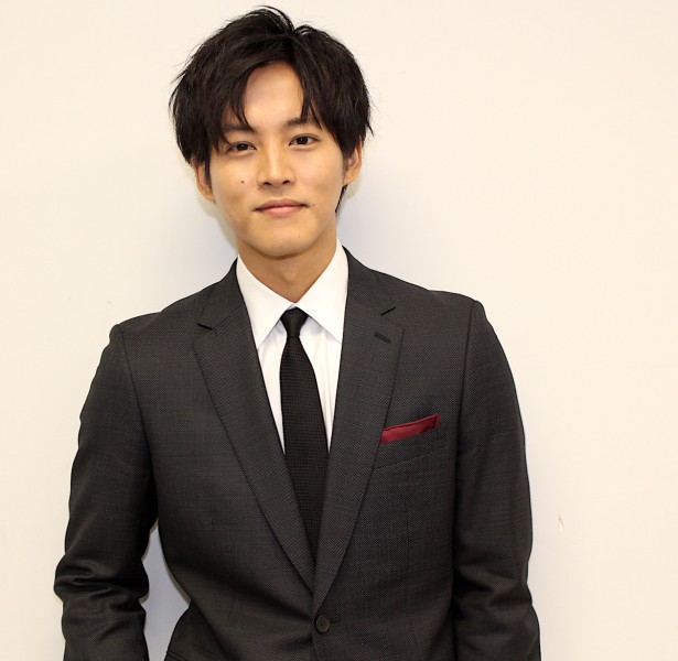 松坂桃李ファンクラブ 入会方法と特典・ファンレターの送り先!