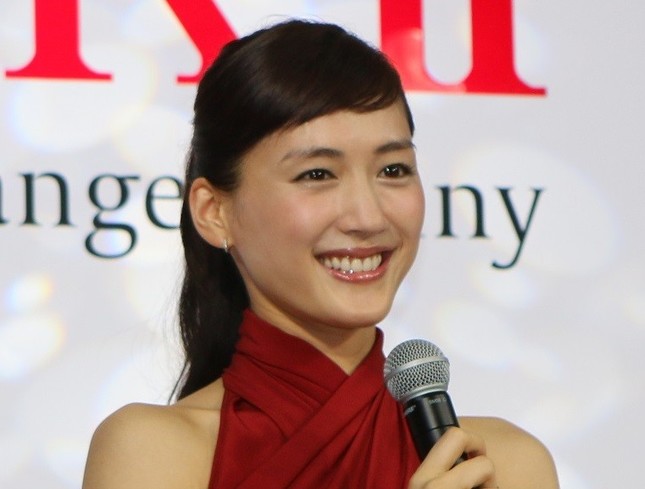 綾瀬はるかのファンクラブ入会方法と最新情報・ファンレターの宛先は